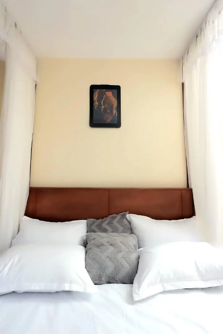 Apartamento C&C Suites 3Bhk Kampala